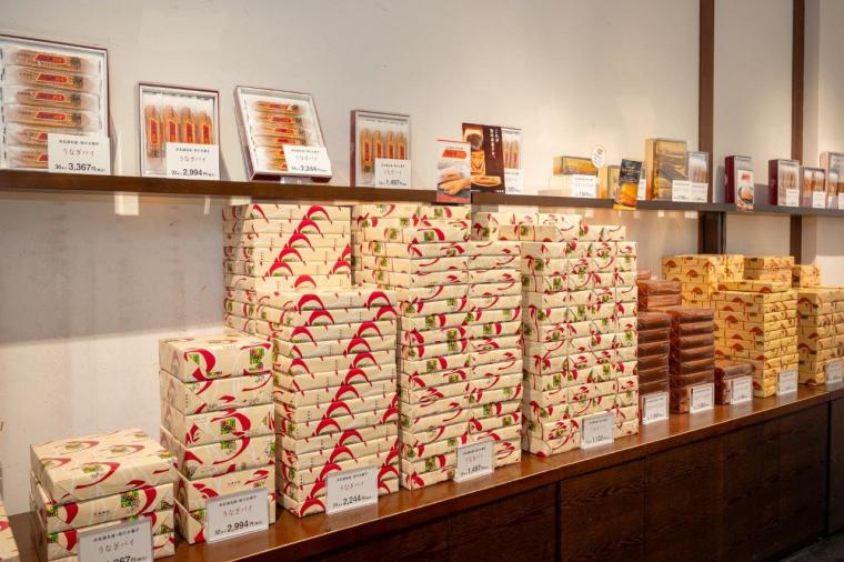 「うなぎパイファクトリー」直営売店