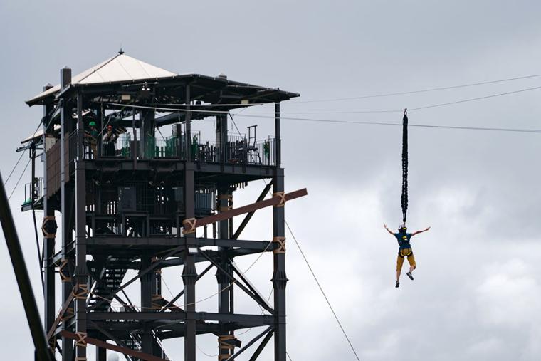 ジャングリア沖縄 バンジーグライダー