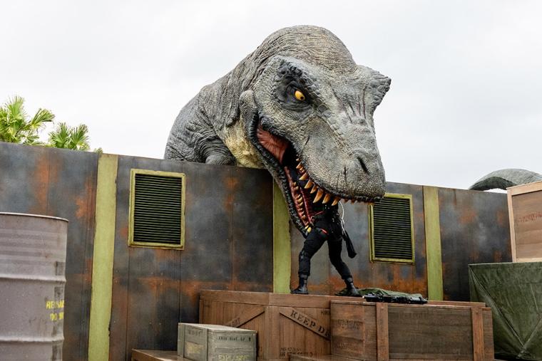 ジャングリア沖縄 ダイナソーサファリ