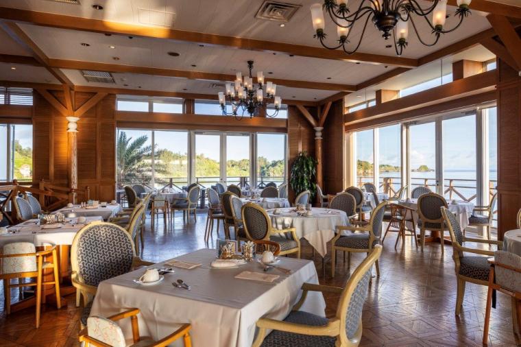 イルカと過ごす休日「ルネッサンス リゾート オキナワ」でかなえる欲張りステイ