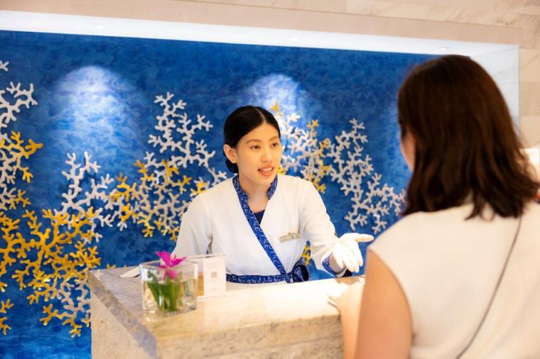 イルカと過ごす休日「ルネッサンス リゾート オキナワ」でかなえる欲張りステイ