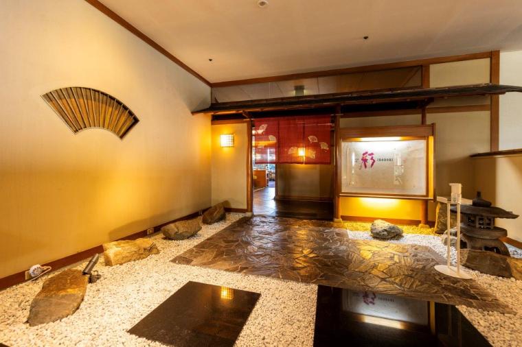 イルカと過ごす休日「ルネッサンス リゾート オキナワ」でかなえる欲張りステイ