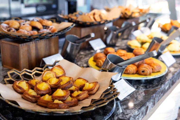 イルカと過ごす休日「ルネッサンス リゾート オキナワ」でかなえる欲張りステイ