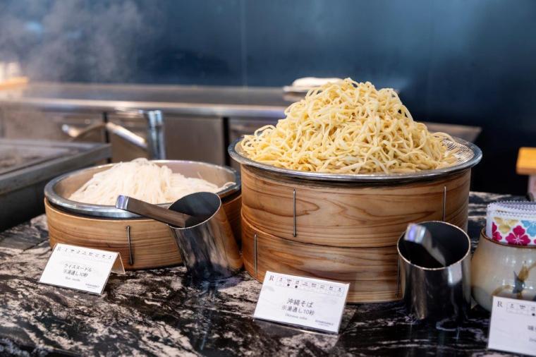 イルカと過ごす休日「ルネッサンス リゾート オキナワ」でかなえる欲張りステイ