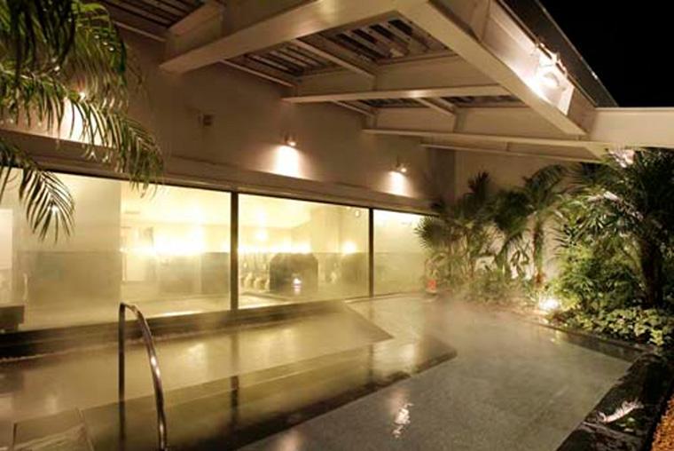 夏の室内で楽しめる！ディズニーホテル ～暑さ知らずの涼しいリゾートステイを満喫～