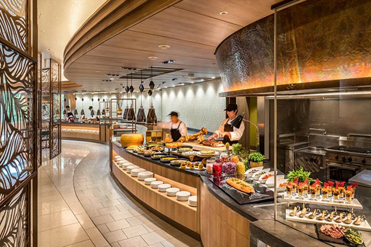 夏の室内で楽しめる！ディズニーホテル ～暑さ知らずの涼しいリゾートステイを満喫～