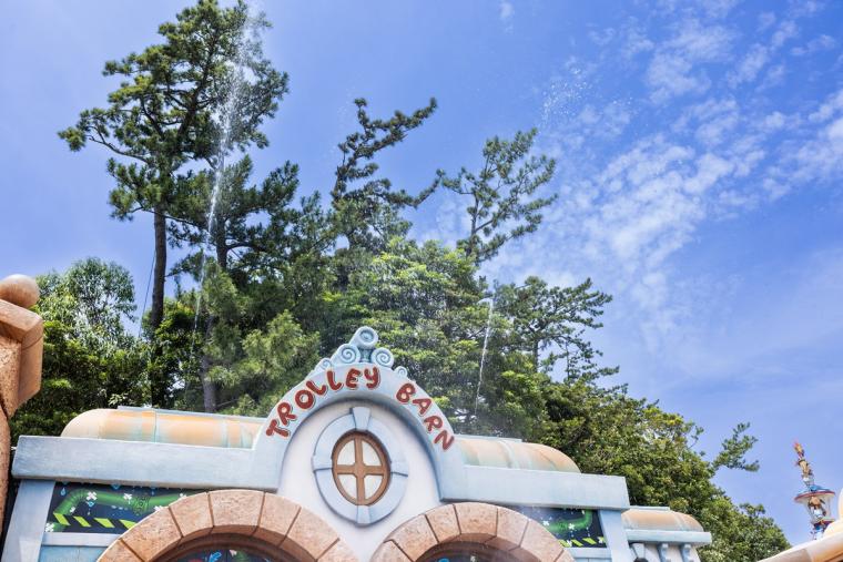 Mrs. GREEN APPLEの音楽が楽しい！東京ディズニーランドで夏の思い出を