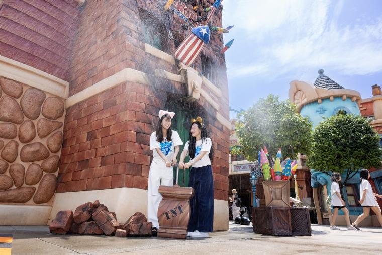 Mrs. GREEN APPLEの音楽が楽しい！東京ディズニーランドで夏の思い出を