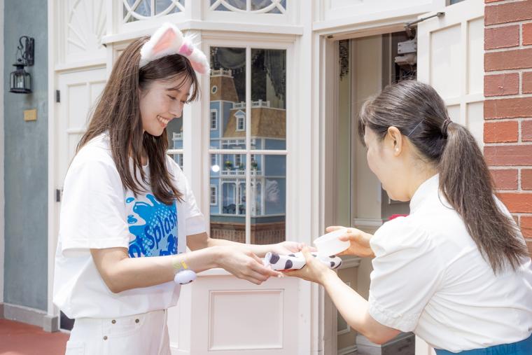 Mrs. GREEN APPLEの音楽が楽しい！東京ディズニーランドで夏の思い出を