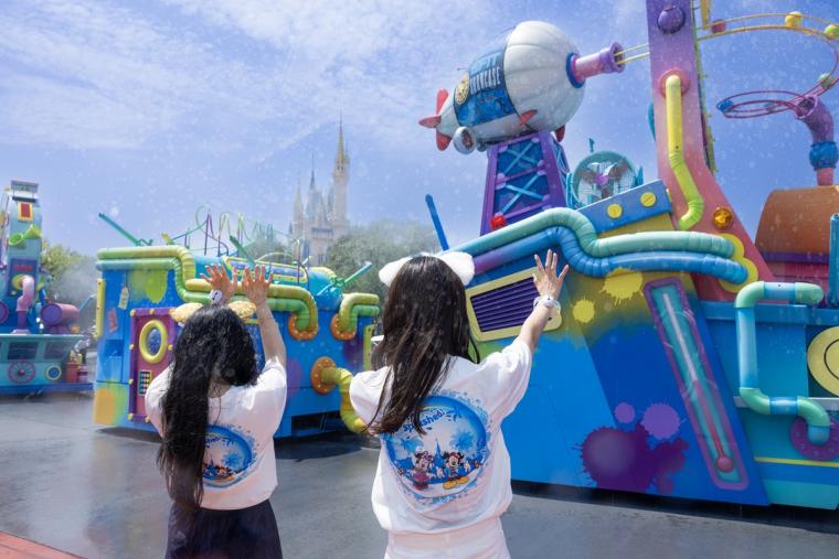 Mrs. GREEN APPLEの音楽が楽しい！東京ディズニーランドで夏の思い出を