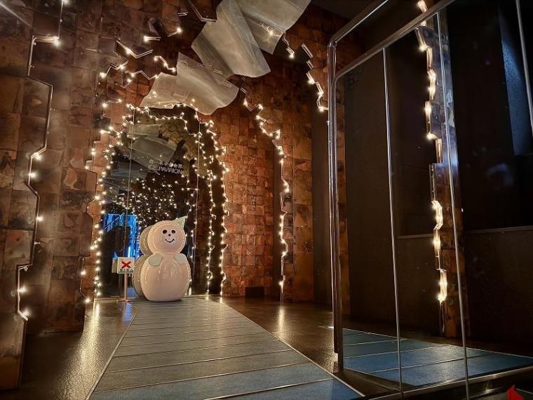 「あまりの美しさに息を呑む」道民も震えるマイナス２０度の世界を体感できる美術館【しろまるドライブ寄り道③】