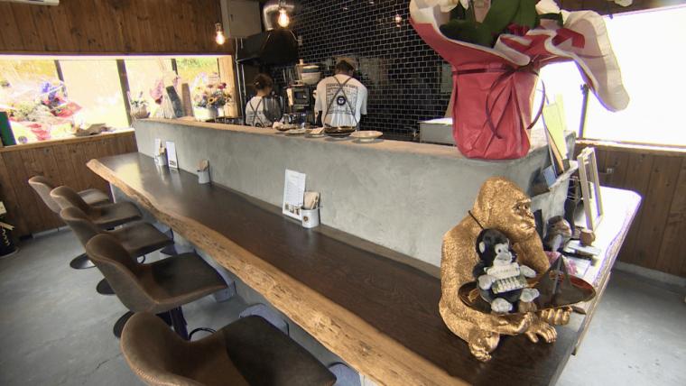 高岡の絶景ポイント 雨晴海岸すぐそばガレージカフェ「SUNFACE T・K cafe」