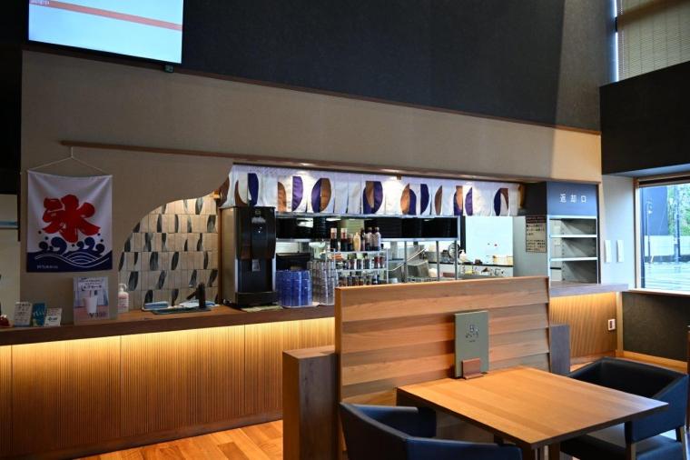 温浴施設にある人気の食事処＆カフェ「季悦 やいろ・やいろカフェ」