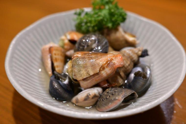 プロが選ぶ魚の美味しい店 No.1 にも選出された名店「一釣」