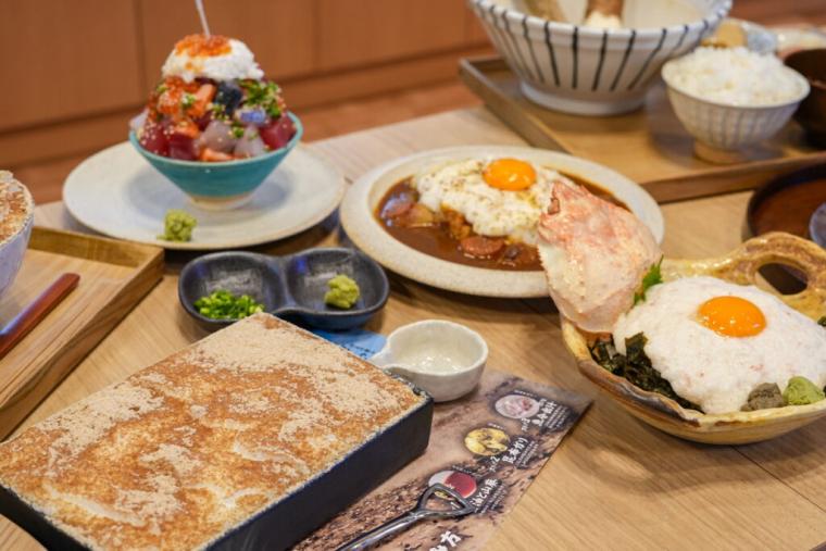 鳥取県北栄町に新オープン！グルメも土産も豊富な道の駅！てんこ盛り海鮮丼や伸び～るカレーパンも