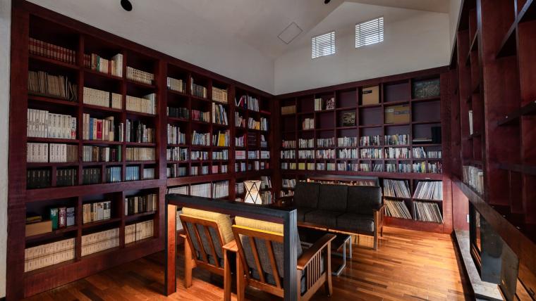 「小樽旅亭 蔵群」ライブラリー