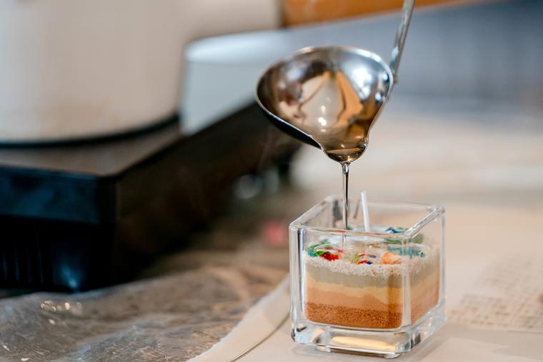 ザ・リッツ・カールトン沖縄 赤土キャンドル作り体験