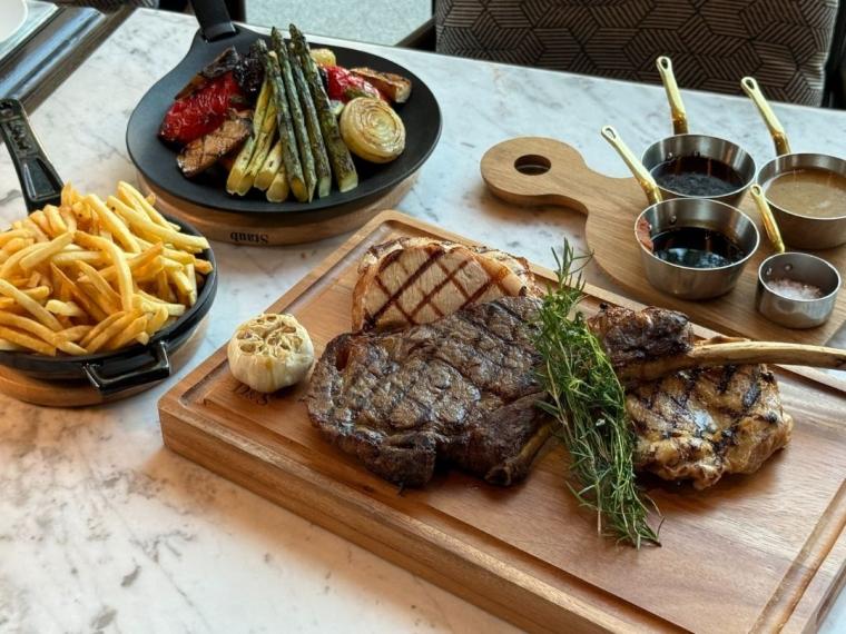 「ハイアット セントリック 金沢」の「FIVE – Grill & Lounge」で牛・豚・鶏の 肉祭り！