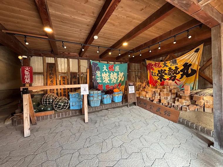 港情緒香る新湊内川 築100年超の旧廻船問屋をリノベーション「番屋カフェ」