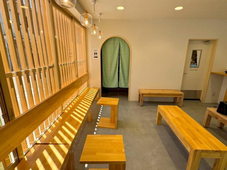 出雲弁から生まれた癒しの和スイーツ専門店。出雲大社散策の休憩にピッタリ、可愛いおやつが勢ぞろい！