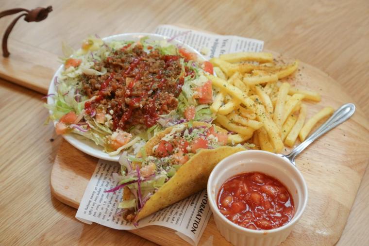 沖縄・国際通りは“食のワンダーランド”！沖縄グルメの穴場もあれば有名店も！オススメの30 店を一挙公開