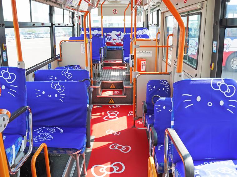 「ハーモニーライナー」内装