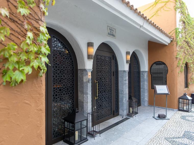 アルハムブラゾーン