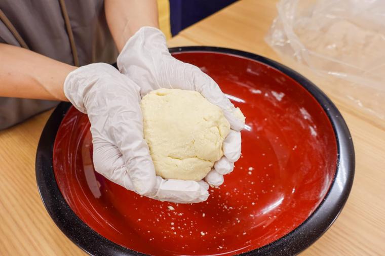 西初】丸亀製麺 の手づくり体験教室が守口に誕生！【 親子で粉からうどん作りに挑戦