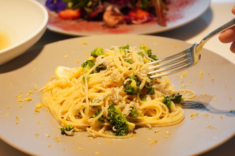 絶景テラスでパン食べ放題も！神戸「ラスイートルパンビル」が想像以上だった！