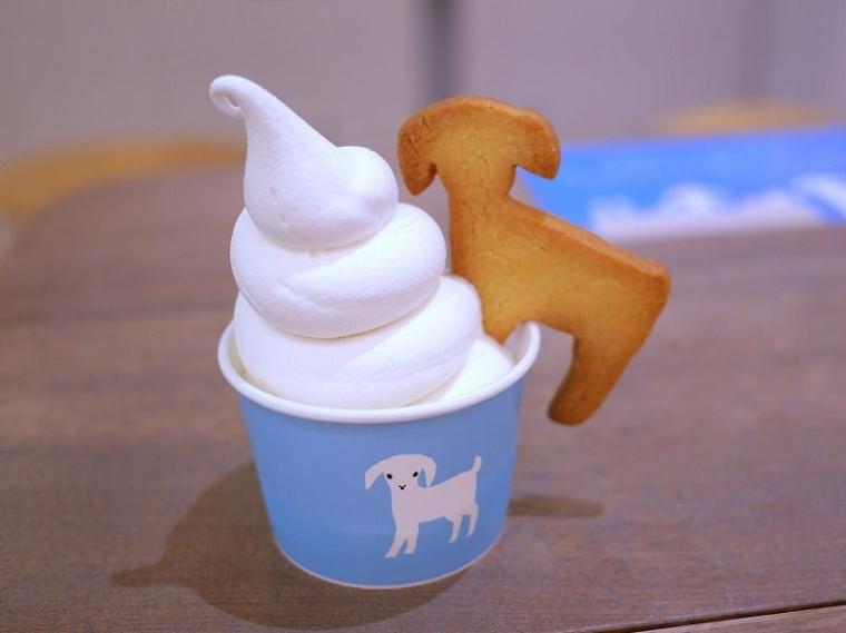 【札幌中心部でハシゴソフトクリーム】ペロッと食べられる「究極のミルクパフェ」に、珍しい「やぎミルク」ソフトも！