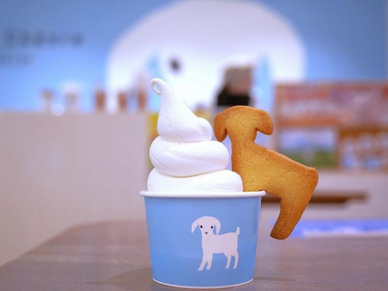 【札幌中心部でハシゴソフトクリーム】ペロッと食べられる「究極のミルクパフェ」に、珍しい「やぎミルク」ソフトも！