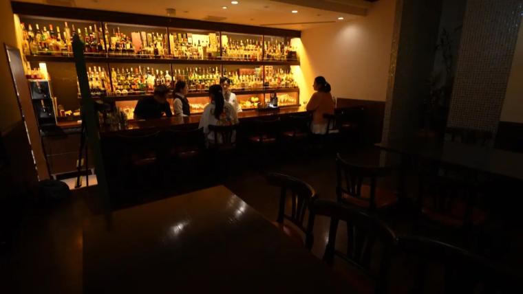 魚津の夜を静かにもてなす女性バーテンダー「BAR Power GRAN」伝説のバーテン毛利隆雄に認められたオーセンティックバー