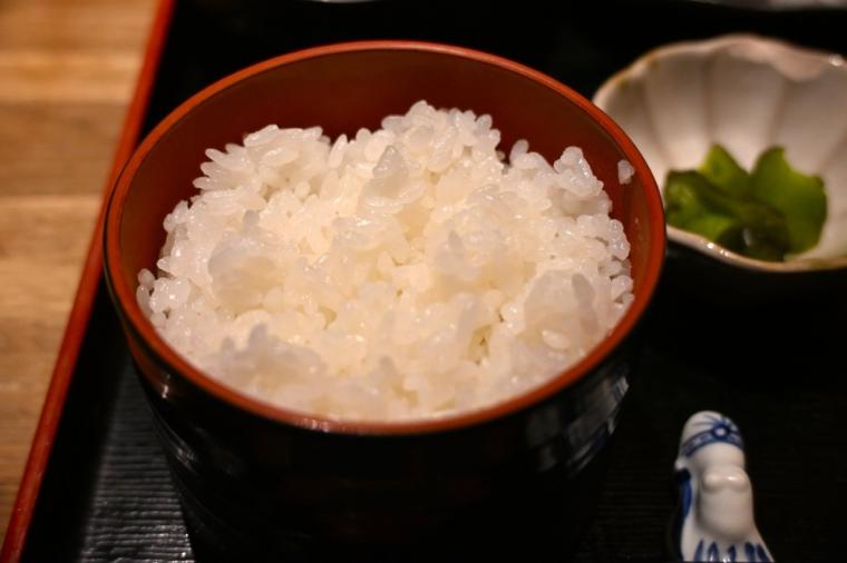 カツオは“生”だけ！昼も夜も美味しい魚を堪能「食楽 いずみ」