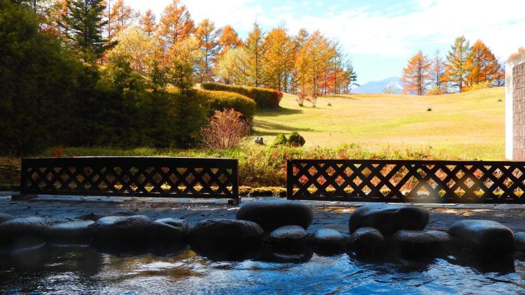 「ANAホリデイ・インリゾート軽井沢」露天風呂