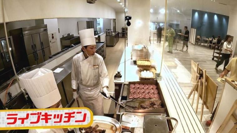 ボウルひとつに100人分のポテト！北海道の人気温泉ホテルでディナーバイキングの裏側へ