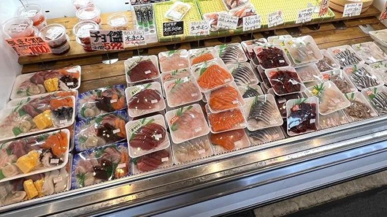 【札幌】1500円以下で！？ネタがはみでた豪華海鮮丼がコスパ最強すぎる！お寿司食べ放題も堪能