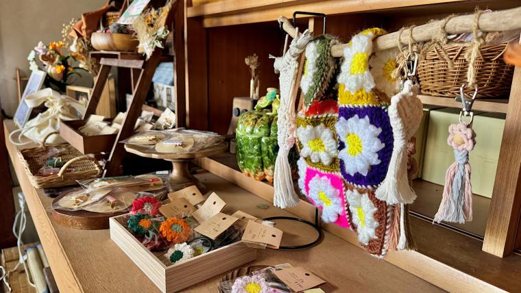 田舎のおばあちゃん家に来たみたい 田んぼの中の古民家カフェでおにぎりランチ【sowaka】赤ちゃんからお年寄りまでほっこり団らん