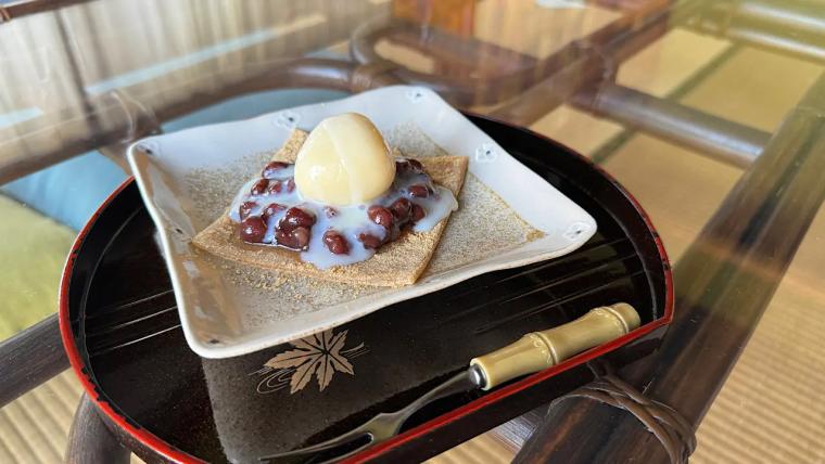 田舎のおばあちゃん家に来たみたい 田んぼの中の古民家カフェでおにぎりランチ【sowaka】赤ちゃんからお年寄りまでほっこり団らん