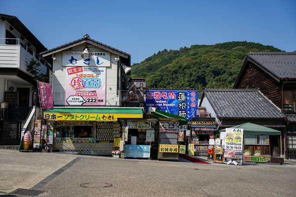 豪快な山賊グルメや世界的に評価される酒蔵など、山口県岩国市の名物グルメ 4 選！