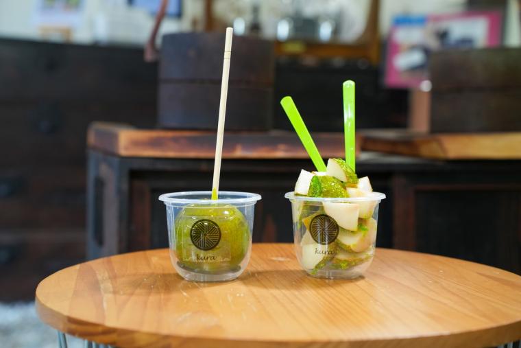 りんご飴ではなく、鳥取の梨を使った「なし飴」を発見！倉吉白壁土蔵群の町歩きグルメが並ぶ古民家カフェ