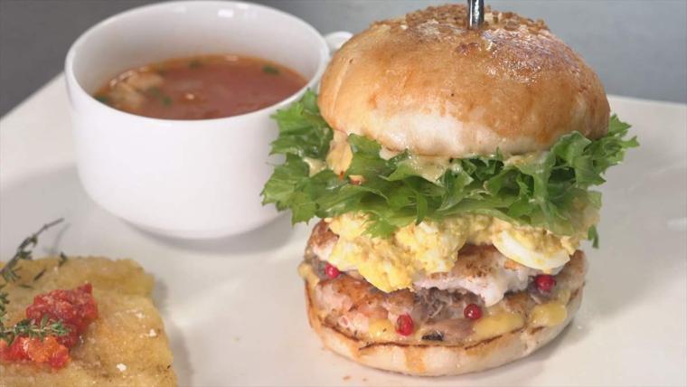 世界遺産「斎場御嶽」に隣接する日本最南端の美術館。暮らしと自然が調和するアートな空間「南城美術館」（南城市）