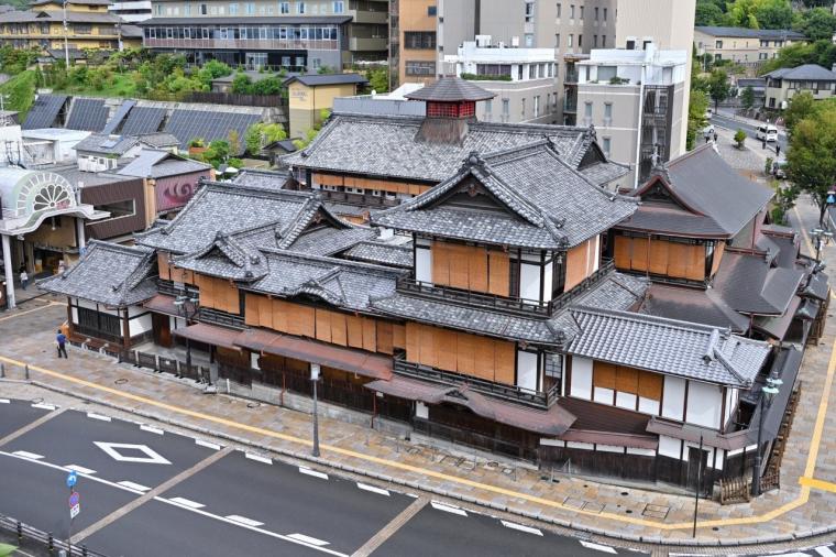 道後ホテルやや