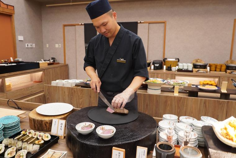 嬉野温泉「ホテル桜 嬉野」夕食ビュッフェ