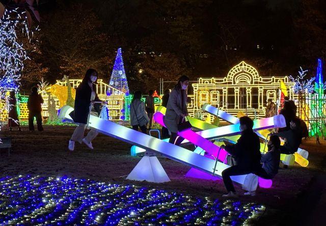 神戸イルミナージュ 2025 が開幕！ 初開催ドローンショーや 15％OFF 前売りチケット情報も