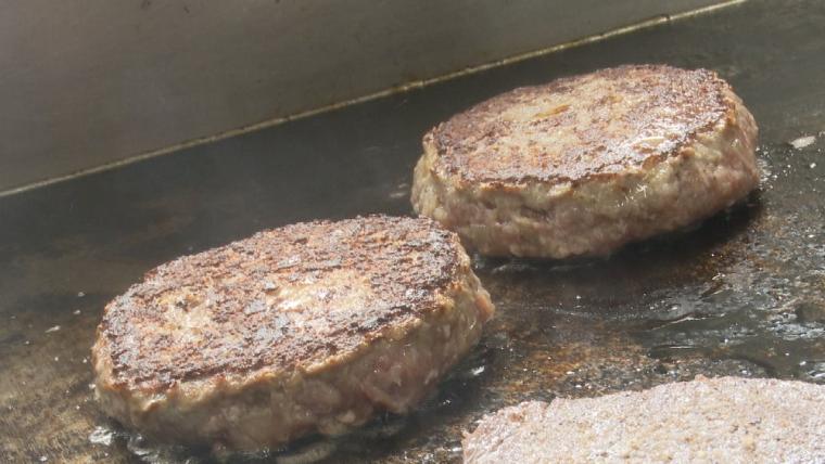 “幻の和牛”土佐あかうしの専門店！「まるごと・あかうし」