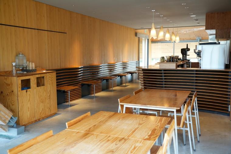 鳥取砂丘目の前！隈研吾氏設計のおしゃれカフェで非日常体験