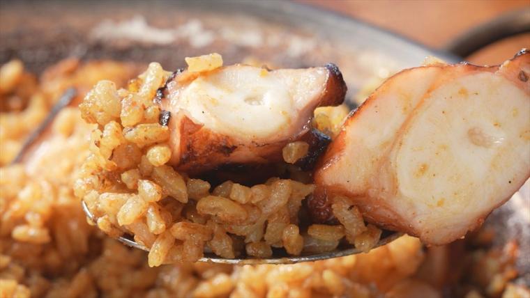 古宇利島の高台からの絶景と美食に癒されるリゾートホテル「BATON SUITE 沖縄古宇利島」（今帰仁村）