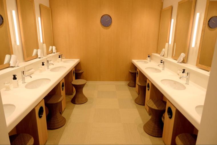 もう空港難民にならない！那覇空港に宿泊できる「ファーストキャビン」新スタイルのホテルが開業、シャワー・デイユースも OK