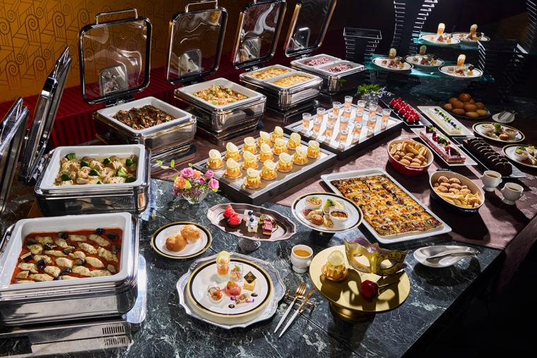 「マスカレード」シリーズ・ホテルコルテシアビュッフェ1