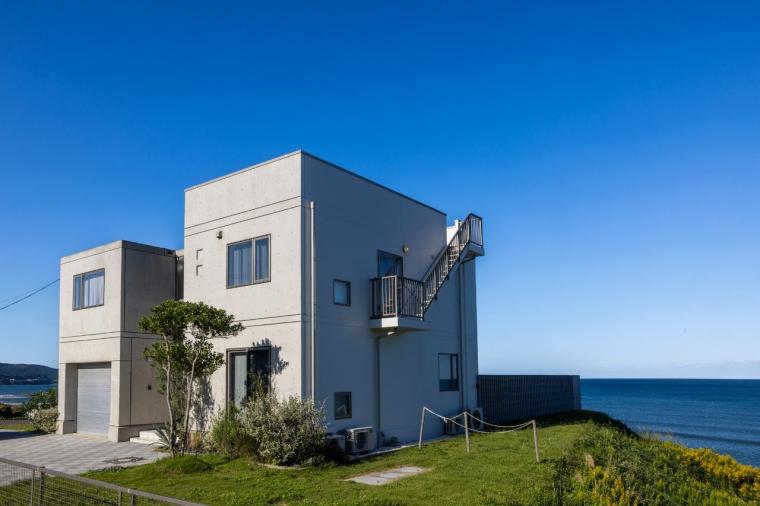 出雲の絶景に癒やされる時間。海を望む断崖の中の「IZUMO HOTEL THE CLIFF」で非日常ステイ